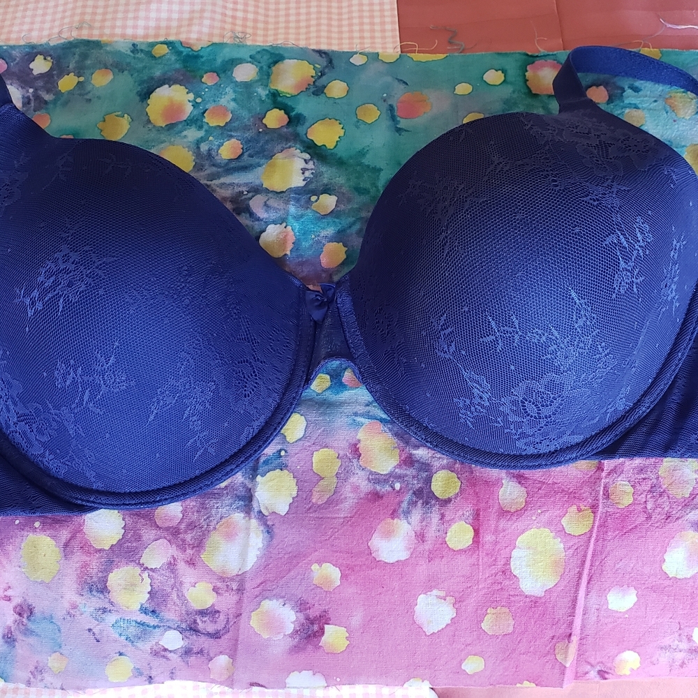 NWOT 38D royal blue bra. Excellent